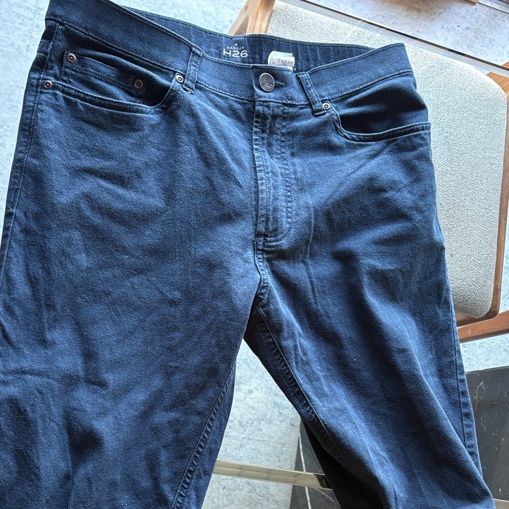 Haggar Dark Blue Straight leg Jeans H26. Size 32X32. MdBlangadesh Cotton. Denim